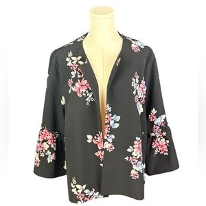 Lane Bryant Black Open Front Blazer w/ Floral Pattern &‎ Bell Sleeves Size 18/20